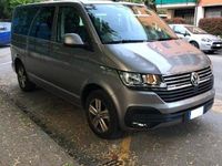 Usata VW Caravelle Comfortline 150 CV (110 kW) 2023 Grigio Furgone