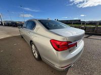 Usata BMW 750 449 CV (330 kW) 2016 Argento Berlina