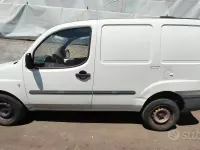 Usata Fiat Doblò 63 CV (46 kW) 2003 Bianco Monovolume