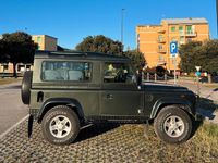 Usata Land Rover Defender SE 122 CV (89 kW) 2006 Verde Station wagon