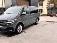 Occasion VW Caravelle 150 PK (110 kW) 2022 Grijs Van