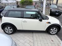 Usata Mini Cooper D 108 CV (79 kW) 2007 Beige Utilitaria
