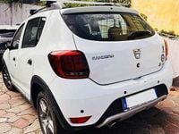 Usata Dacia Sandero Stepway 90 CV (66 kW) 2017 Bianco Berlina
