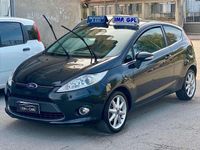 Usata Ford Fiesta Titanium 92 CV (67 kW) 2012 Nero Berlina