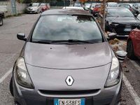 Usata Renault Clio III Dynamique 75 CV (55 kW) 2012 Grigio Berlina