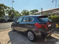 Usata BMW 216 Active Tourer Luxury Line 116 CV (85 kW) 2016 Grigio Monovolume