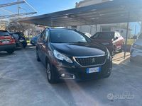 Usata Peugeot 2008 Active 100 CV (73 kW) 2017 Nero SUV