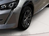 Usata Peugeot e-208 Allure 56 kW (77 CV) 2024 Grigio artense Utilitaria