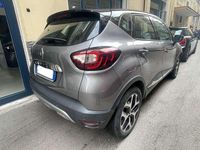 Usata Renault Captur Bose Edition 90 CV (66 kW) 2018 Grigio SUV