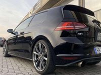 Usata VW Golf VII GTI 220 CV (161 kW) 2013 Berlina