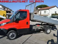 Usata Iveco Daily 130 CV (95 kW) 2015 Rosso Cabrio