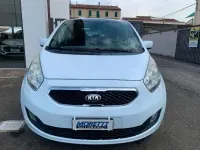 Usata Kia Venga Active 90 CV (66 kW) 2013 Bianco Utilitaria