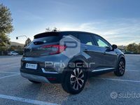 Usata Renault Captur Techno 100 CV (73 kW) 2023 Grigio SUV