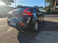 Usata Volvo V40 115 CV (84 kW) 2015 Nero Berlina