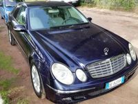 Usata Mercedes E280 Classic 177 CV (130 kW) 2007 Blu/azzurro Berlina