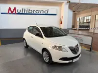 Usata Lancia Ypsilon 95 CV (69 kW) 2013 Bianco Utilitaria