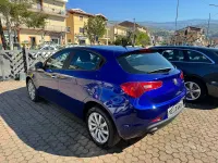 Usata Alfa Romeo Giulietta Business 120 CV (88 kW) 2019 Blu Utilitaria