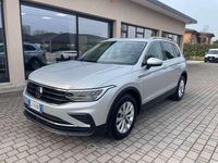 Usata VW Tiguan Life 122 CV (89 kW) 2022 Argento SUV