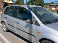 Usata Ford Fiesta 60 CV (44 kW) 2001 Grigio Utilitaria