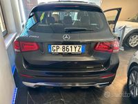 Usata Mercedes GLC200 Executive 163 CV (119 kW) 2019 Grigio SUV