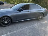 Usata Mercedes E220 AMG line 194 CV (142 kW) 2019 Grigio Berlina