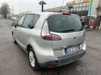 Usata Renault Scenic E-Tech 110 CV (80 kW) 2014 Grigio Monovolume