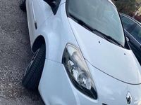 Usata Renault Clio III 75 CV (55 kW) 2010 Bianco Berlina