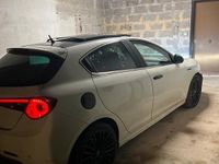 Usata Alfa Romeo Giulietta Exclusive 105 CV (77 kW) 2010 Bianco Utilitaria
