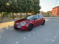 Usata Alfa Romeo Giulietta 105 CV (77 kW) 2014 Rosso Utilitaria