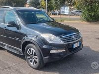 Usata Ssangyong (KGM) Rexton 155 CV (114 kW) 2016 Nero SUV