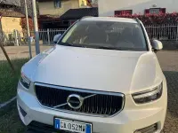 Usata Volvo XC40 Momentum 129 CV (94 kW) 2020 Bianco SUV