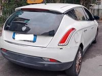 Usata Lancia Delta 120 CV (88 kW) 2011 Bianco Utilitaria