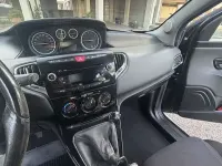 Usata Lancia Ypsilon Gold 69 CV (50 kW) 2015 Utilitaria