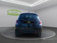 Usata Lancia Ypsilon Gold 69 CV (50 kW) 2016 Nero Utilitaria