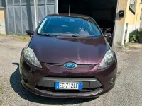 Usata Ford Fiesta Titanium 68 CV (50 kW) 2010 Viola Berlina
