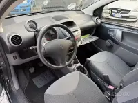 Usata Peugeot 107 Urban Move 68 CV (50 kW) 2008 Grigio Utilitaria