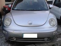 Usata VW New Beetle 90 CV (66 kW) 1999 Grigio Utilitaria