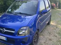 Usata Opel Agila 75 CV (55 kW) 2004 Blu Monovolume