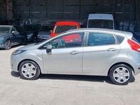 Usata Ford Fiesta 70 CV (51 kW) 2009 Grigio Berlina
