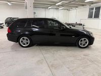 Usata BMW 320 Efficient Dynamics 176 CV (129 kW) 2010 Nero Station wagon