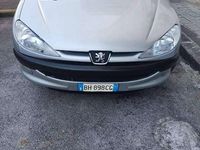 Usata Peugeot 206 60 CV (44 kW) 2000 Grigio Utilitaria