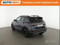 Usata VW T-Cross R-line 116 CV (85 kW) 2025 Grigio SUV