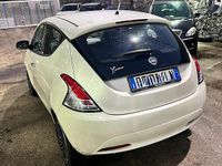Usata Lancia Ypsilon 95 CV (69 kW) 2012 Bianco Utilitaria