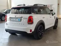 Usata Mini Cooper D Countryman Business 150 CV (110 kW) 2017 Bianco SUV