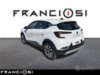 Usata Renault Captur Intens 160 CV (117 kW) 2021 Bianco SUV
