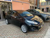 Second-hand Ford Fiesta Titanium 75 CP (55 kW) 2014 Negru Hatchback