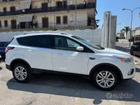 Usata Ford Kuga Titanium 120 CV (88 kW) 2016 Bianco SUV