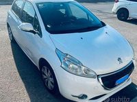 Usata Peugeot 208 68 CV (50 kW) 2014 Bianco Utilitaria