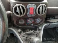 Usata Fiat Doblò 105 CV (77 kW) 2005 Giallo Monovolume