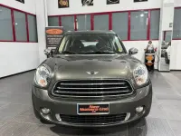 Usata Mini One D Countryman Business 90 CV (66 kW) 2014 Oro SUV